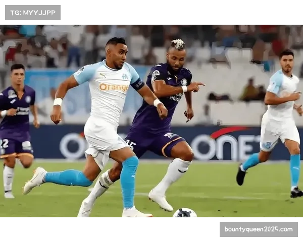 关键瞬间：布雷斯特后卫在门线处完成极限解围，破坏里尔绝佳机会